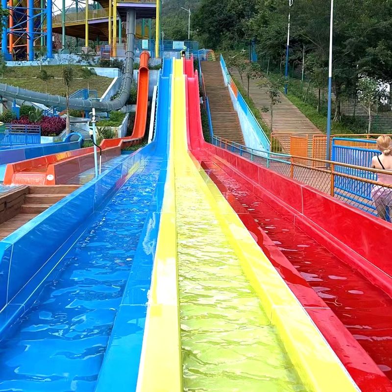 Sliding acquatico per il parco acquatico con colori arcobaleno
