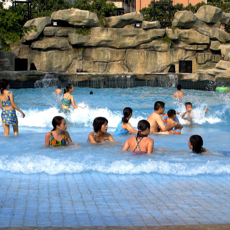 Parco acquatico professionale piscina a onde facile installazione con soccorritori design in calcestruzzo sicuro