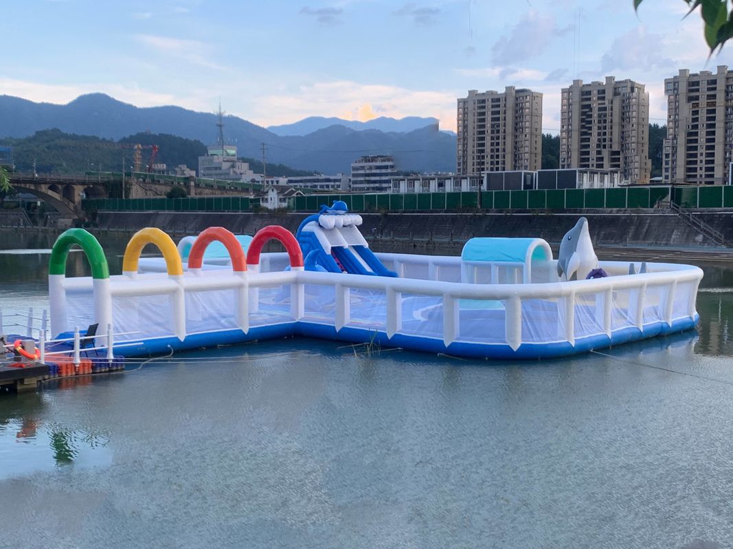 Castello d'acqua gonfiabile personalizzabile del parco acquatico gonfiabile per il tuo business di parco acquatico
