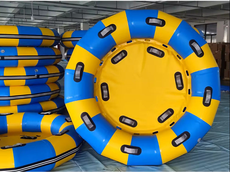 Vivi il meglio dei due mondi con i nostri divertenti e eccitanti accessori per parchi acquatici