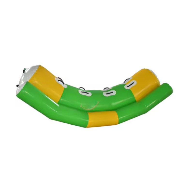 Parco acquatico personalizzato Sport per 4 persone Pesce volante Banana Boat gonfiabile divertimento Pesce volante Banana Boat